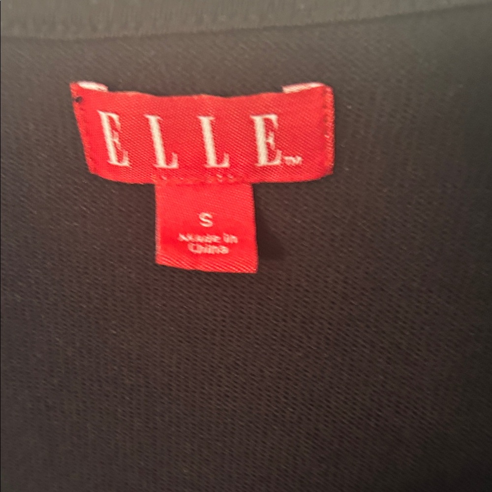 ELLE Black Ruffle-Trim Cropped Button Front Top - Picture 3 of 4